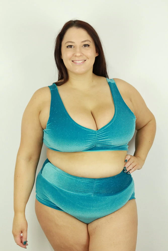 Velveteratti Turquoise Sweet Scoop Plus Size Sports Bra 3 Velveteratti Turquoise Sweet Scoop Plus Size Sports Bra