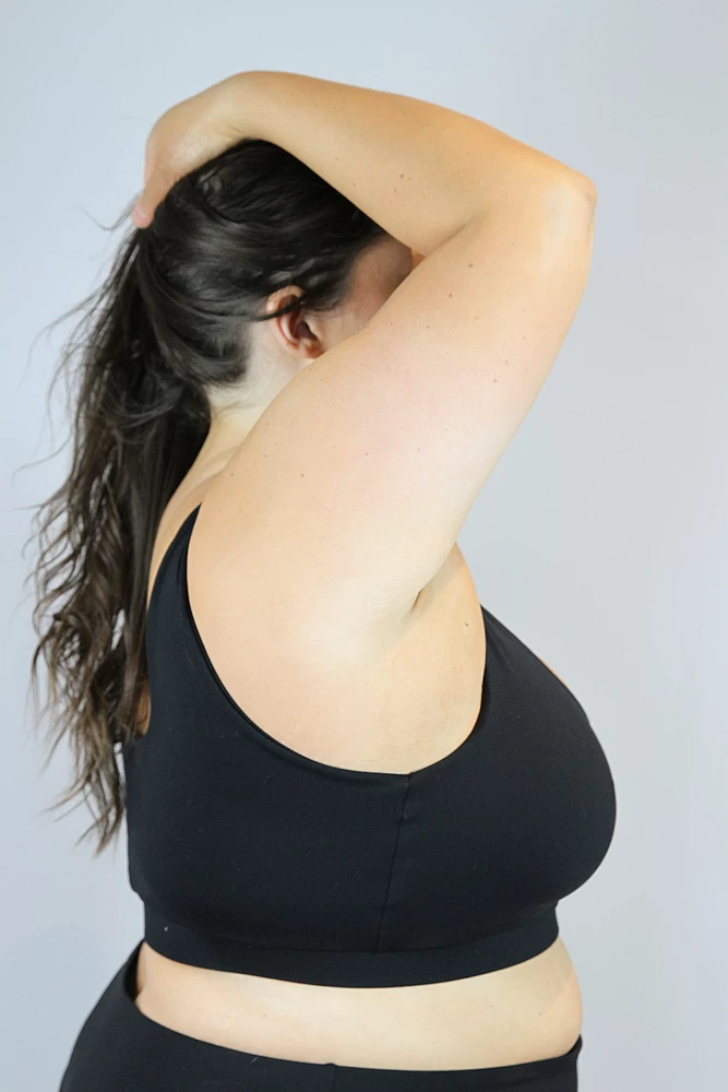 Matte Black Sweet Scoop Sports Bra – Plus Size 5 Matte Black Sweet Scoop Sports Bra – Plus Size - Image 3