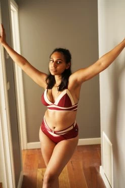 Flirtatious V Mid Waist Short – Scarlett | Pole Wear -Pole Dancing Clothing Store PJV07480