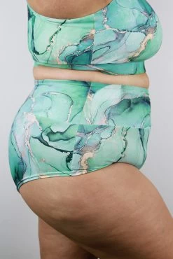 Tutti Frutti High Waisted BRAZIL Scrunchie Bum Shorts – Plus Size APPLE | Pole Wear 11 Tutti Frutti High Waisted BRAZIL Scrunchie Bum Shorts – Plus Size APPLE | Pole Wear -Pole Dancing Clothing Store Tutti Frutti High Waisted BRAZIL Scrunchie Bum Shorts Plus Size APPLE Pole Wear SIDE