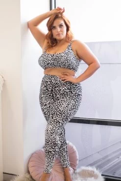 Sticky Grip Leggings Leopard 23 Sticky Grip Leggings Leopard -Pole Dancing Clothing Store 6R7A7313 6a1dbe59 5f33 4ea3 bffe 8f3f2783ec6b