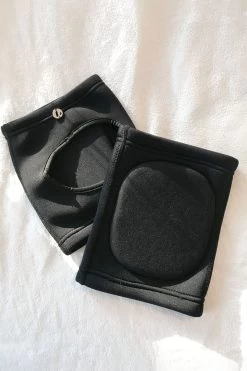 Basic Knee Pad -Pole Dancing Clothing Store IMG 6389 574f10d0 2ab9 44b4 adbc 0b0f9162aedd